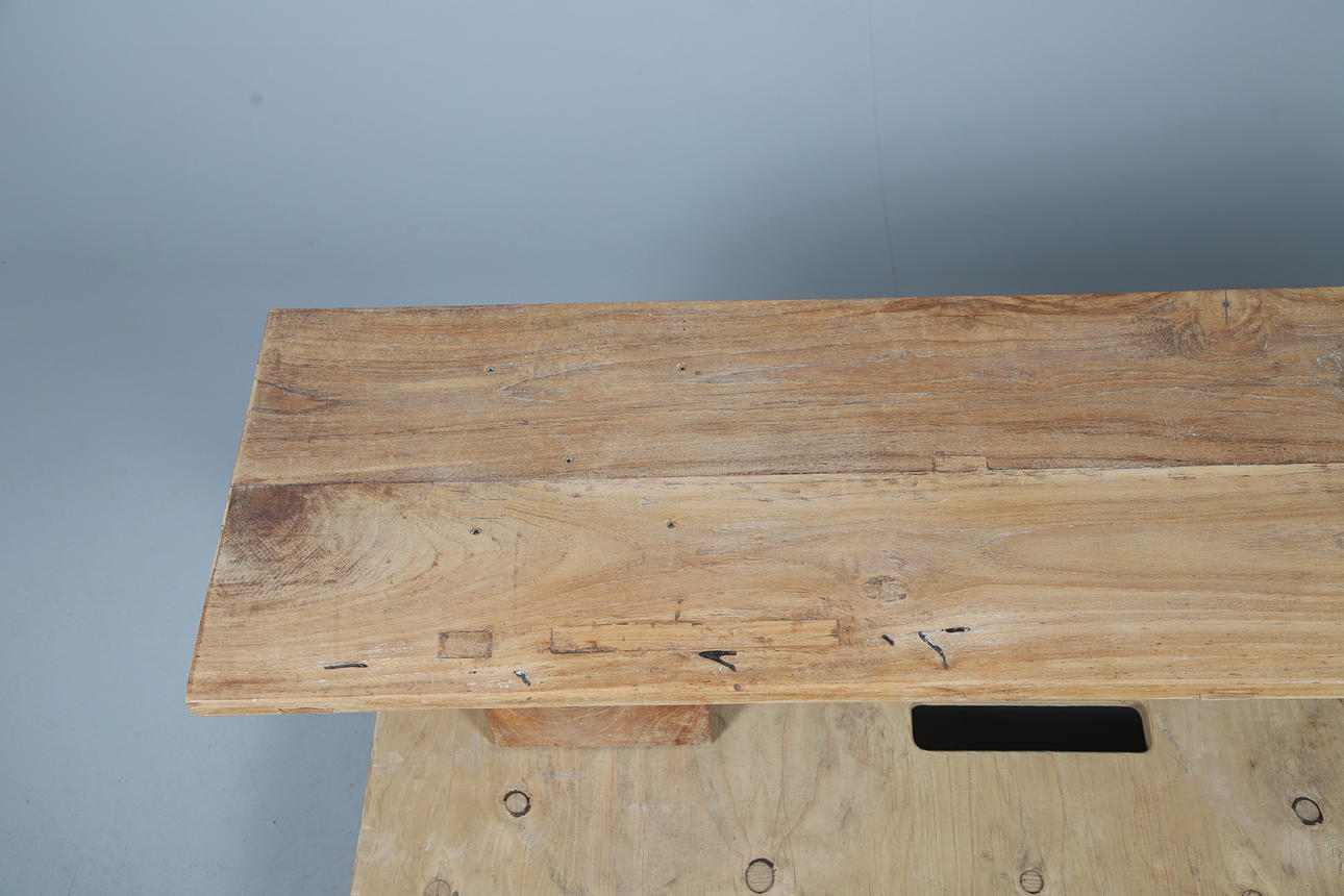RECTANGULAR LOW TABLE/STOOL