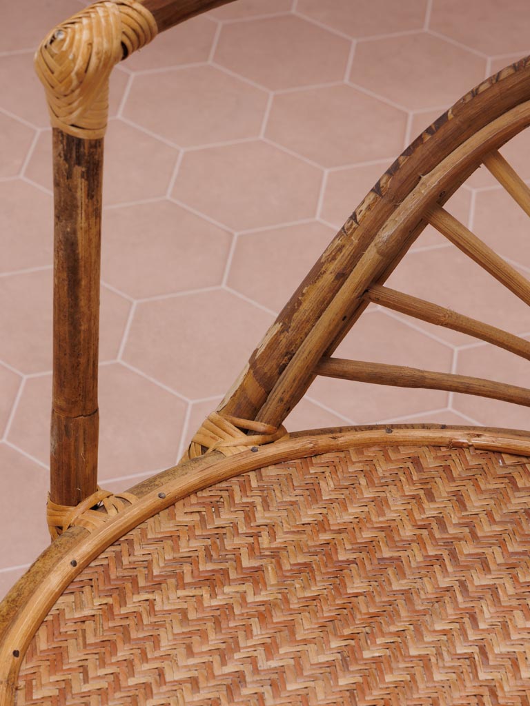 Ratan oval table & 2 chairs