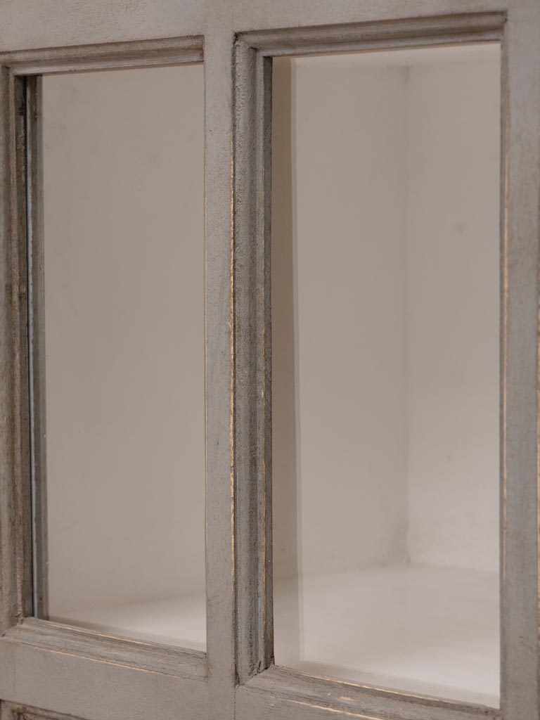 Vitrinskåp 4 doors