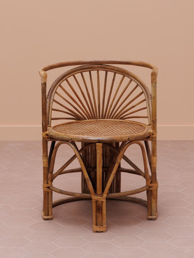 Ratan oval table & 2 chairs