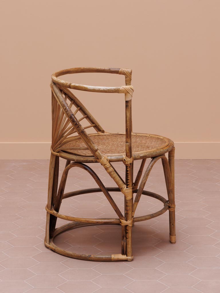 Ratan oval table & 2 chairs
